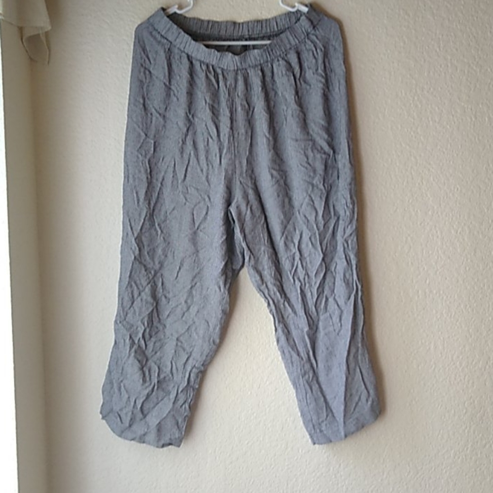 Houndstooth flowy pants